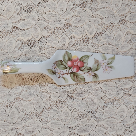 Vintage Cake Plate and Server Set Fruit and Flower Design Andrea by Sadek - Picture 6 of 14